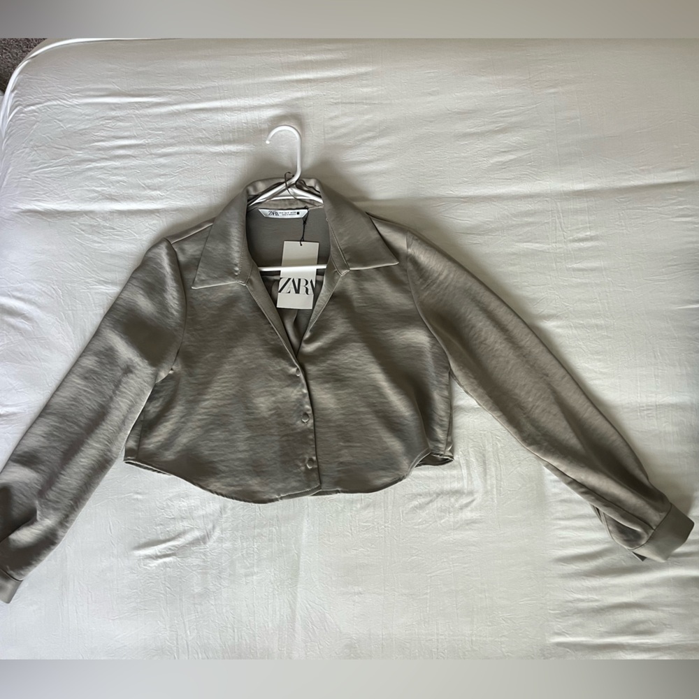 *NWT* Zara crop top